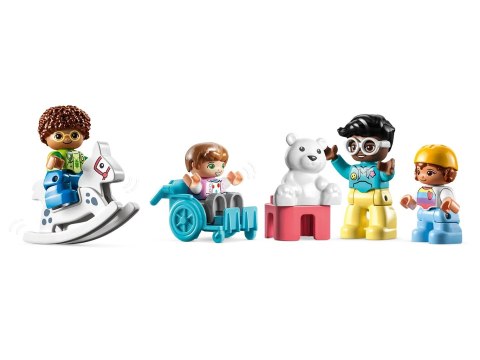 LEGO 10992 DUPLO Town Dzień z życia w żłobku p2 LEGO 10992 DUPLO Town Dzień z życia w żłobku p2