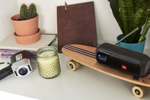 Głośnik JBL TUNER 2 (czarny, bezprzewodowy, z radiem FM i DAB+) Głośnik JBL TUNER 2 (czarny, bezprzewodowy, z radiem FM i DAB+)