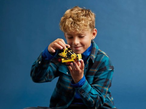 LEGO TECHNIC 42163 BULDOŻER DO ZADAŃ SPECJALNYCH LEGO TECHNIC 42163 BULDOŻER DO ZADAŃ SPECJALNYCH