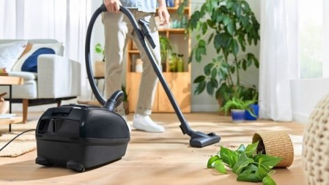Odkurzacz BOSCH BGB 38BA3T Odkurzacz BOSCH BGB 38BA3T