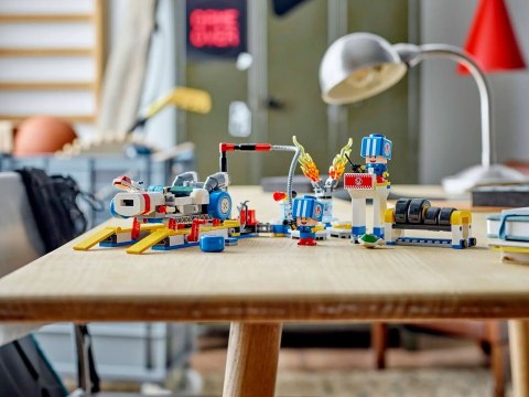 LEGO SUPER MARIO 72035 Mario Kart - Toad i jego garaż LEGO SUPER MARIO 72035 Mario Kart - Toad i jego garaż
