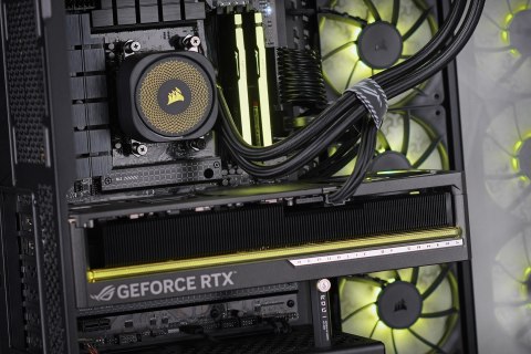 Actina iCUE 9800X3D/64B/2TB/RTX5090/1000W Actina iCUE 9800X3D/64B/2TB/RTX5090/1000W