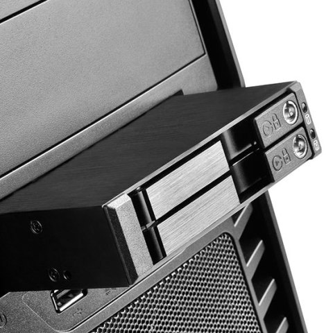 Silverstone SST-FS202B panel drive bay Czarny Silverstone SST-FS202B panel drive bay Czarny