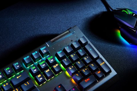 Razer BlackWidow V4 X. Tastatur Formfaktor: Volle Größe (100%), Geräteschnittstelle: USB, Tastatur-Switch: Mechanischer Switch. Razer BlackWidow V4 X. Tastatur Formfaktor: Volle Größe (100%), Geräteschnittstelle: USB, Tastatur-Switch: Mechanischer Switch.