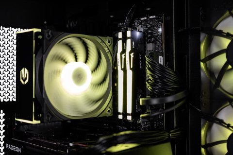 Actina iCUE 7500F/32GB/1TB/RX7800XT/750W Actina iCUE 7500F/32GB/1TB/RX7800XT/750W