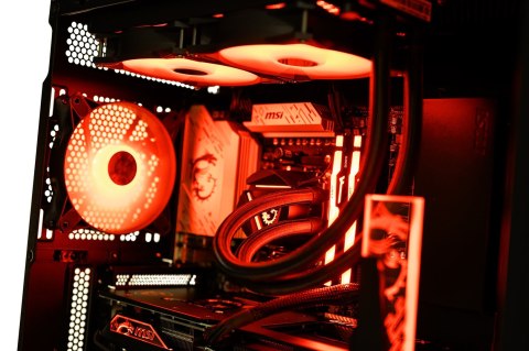 Actina PBM 8700F/32GB/2TB/RTX5070TiS/850W Actina PBM 8700F/32GB/2TB/RTX5070TiS/850W
