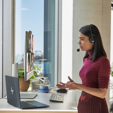 HP EliteOne 870 G9 AIO i5-12600 27"FHD 250nits Matt 16GB DDR5 4800 SSD512 UHD Graphics 770 W11Pro 3Y OnSite Silver HP EliteOne 870 G9 AIO i5-12600 27"FHD 250nits Matt 16GB DDR5 4800 SSD512 UHD Graphics 770 W11Pro 3Y OnSite Silver