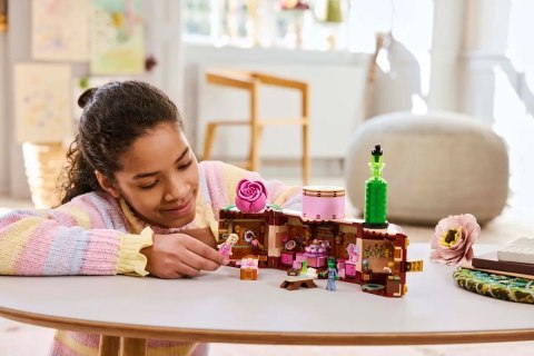 LEGO WICKED 75683 Akademik Glindy i Elphaby LEGO WICKED 75683 Akademik Glindy i Elphaby