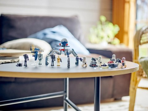LEGO Star Wars 75372 Zestaw bitewny z żołnierzem armii klonów™ i droidem bojowym™ LEGO Star Wars 75372 Zestaw bitewny z żołnierzem armii klonów™ i droidem bojowym™